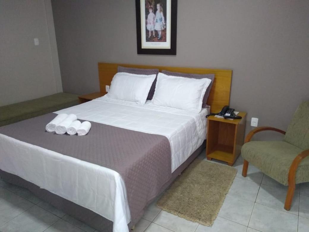 Presidente Hotel Passos Luaran gambar