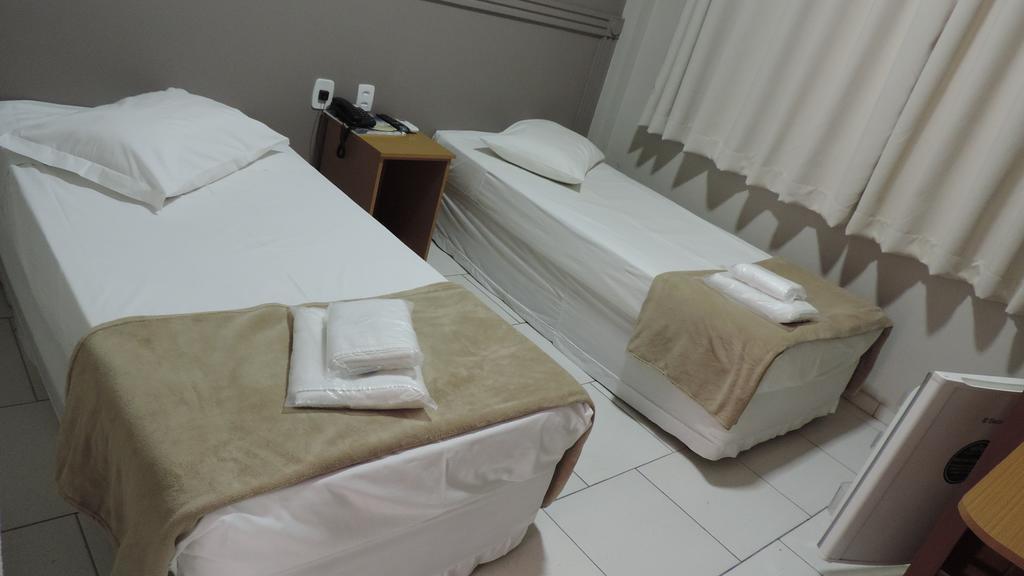 Presidente Hotel Passos Luaran gambar