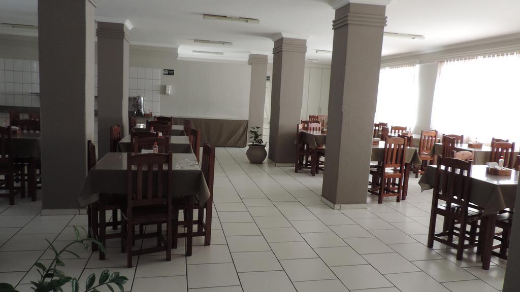 Presidente Hotel Passos Luaran gambar