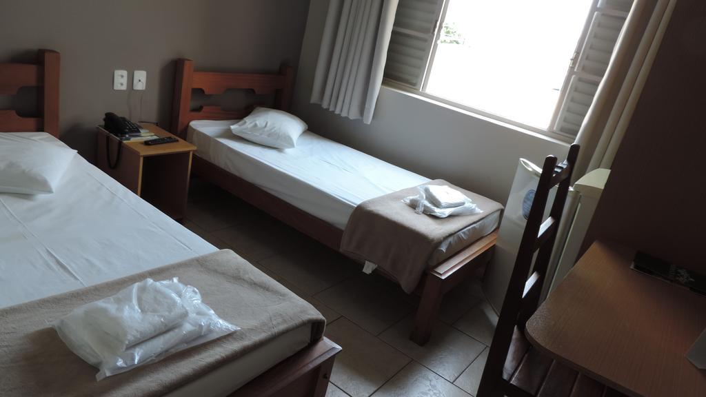 Presidente Hotel Passos Luaran gambar