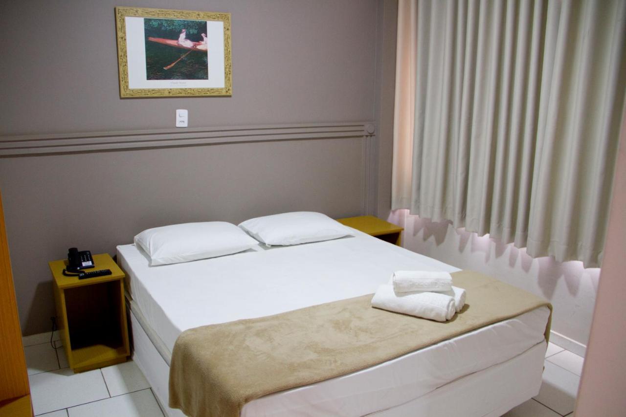 Presidente Hotel Passos Luaran gambar