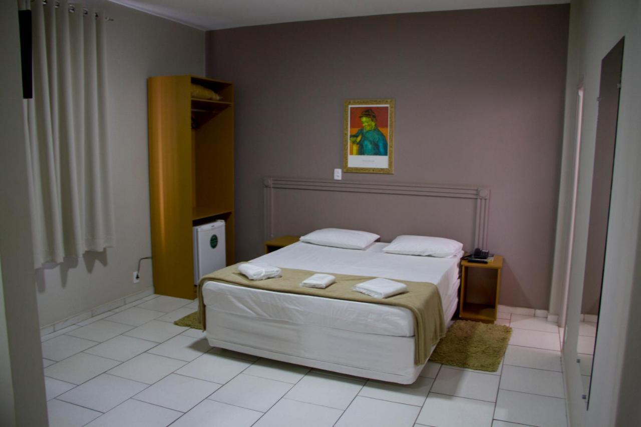 Presidente Hotel Passos Luaran gambar